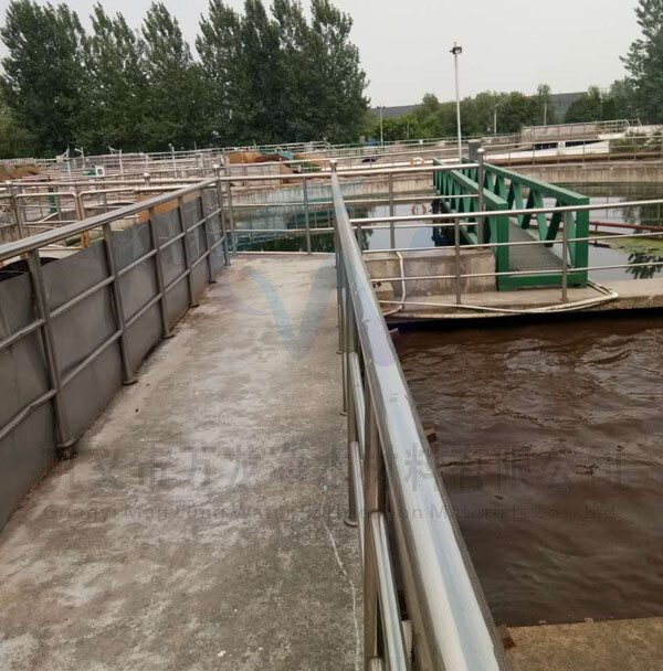 污水廠(chǎng)處理現(xiàn)場(chǎng)